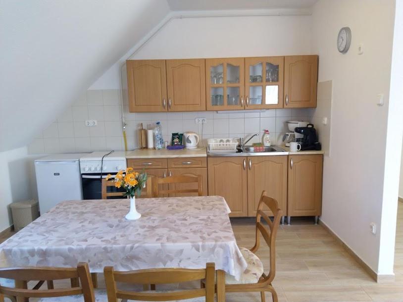 Foeveny Apartman Balatonudvari Εξωτερικό φωτογραφία